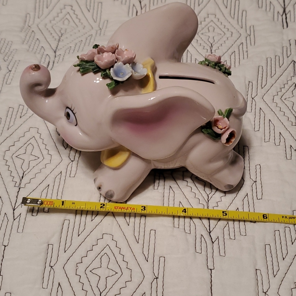 Elephant Figurine - Picture 4 of 5
